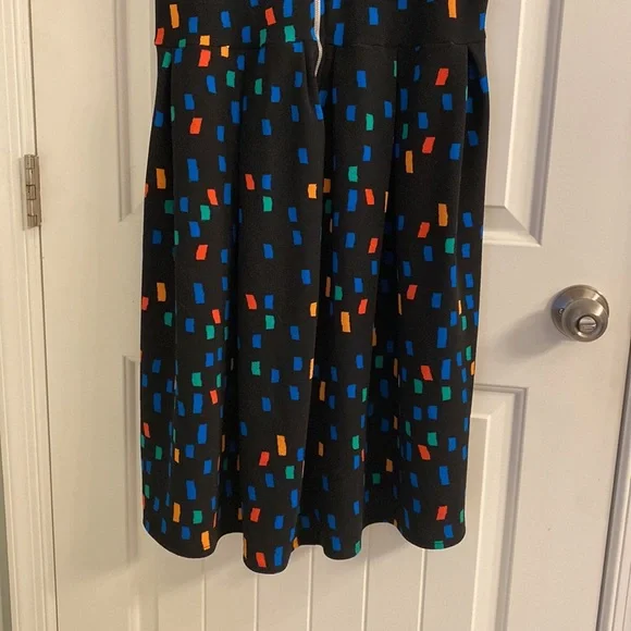 Retro dress, very stretchy and comfy! - Picture 6 of 6